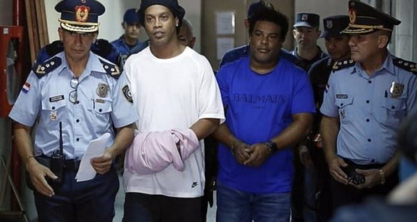 Ronaldinho and brother released from jail