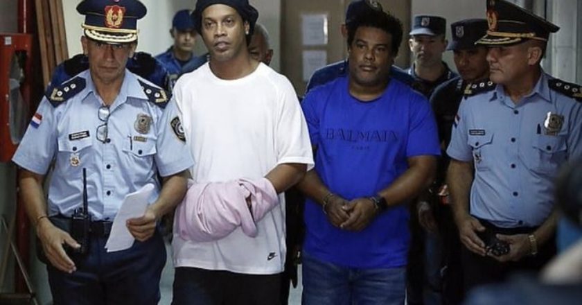 Ronaldinho and brother released from jail